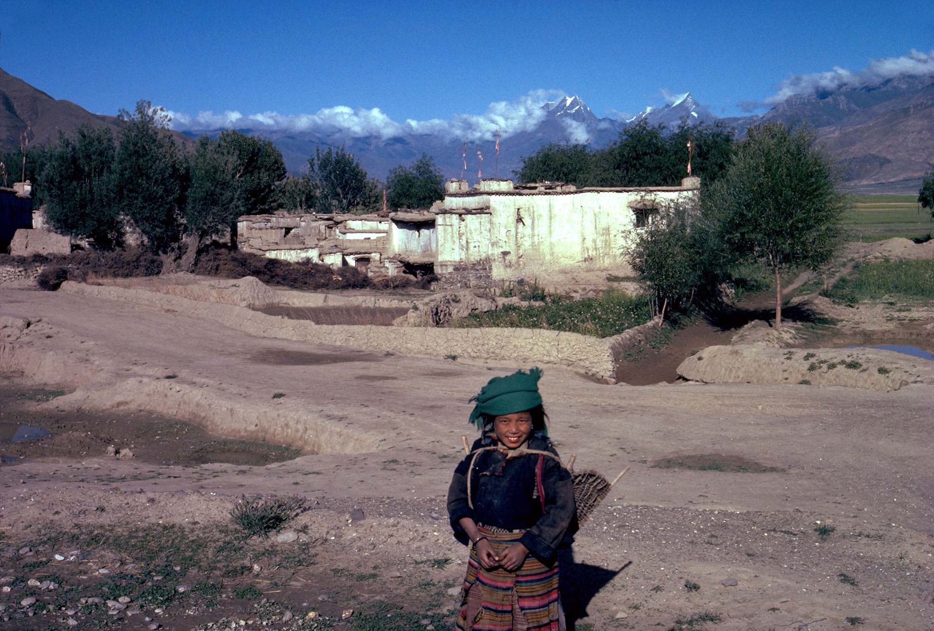 Tibet_girl_landscape_web